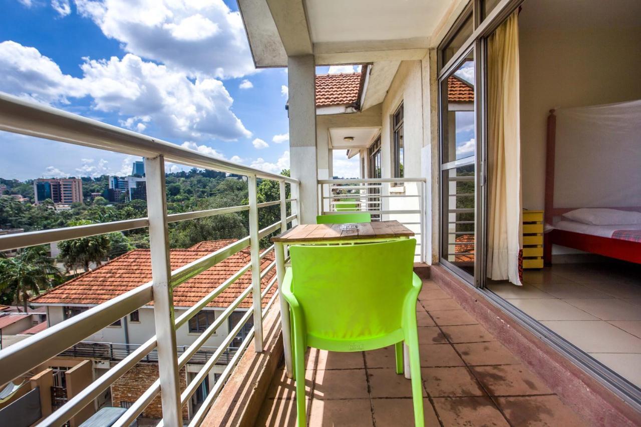 Hostel Bushpig Backpackers Kampala Exterior foto